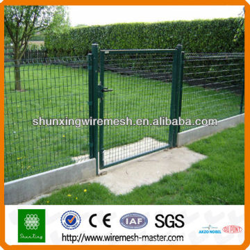 Wire Mesh Farm Gate